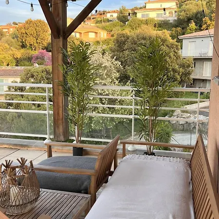 Avec Vue Panoramique Sur Le Golf De